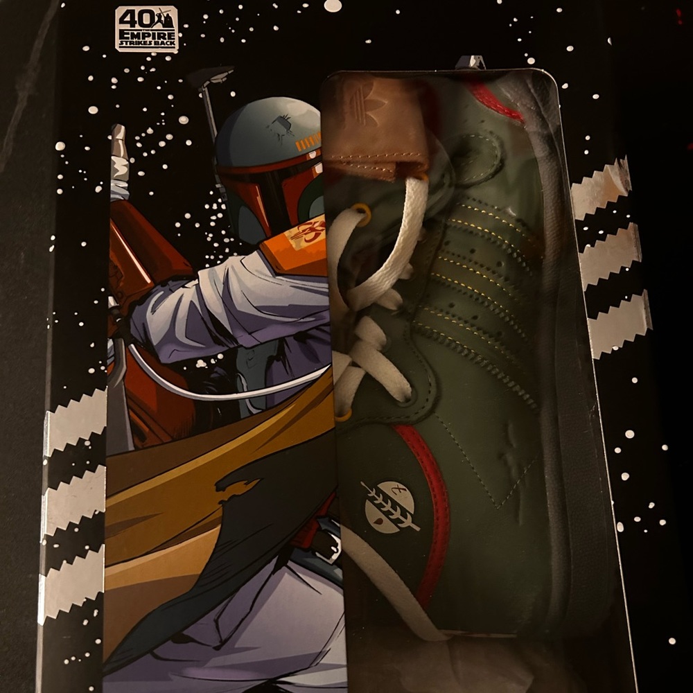 adidas boba fett size 5 trace  hi